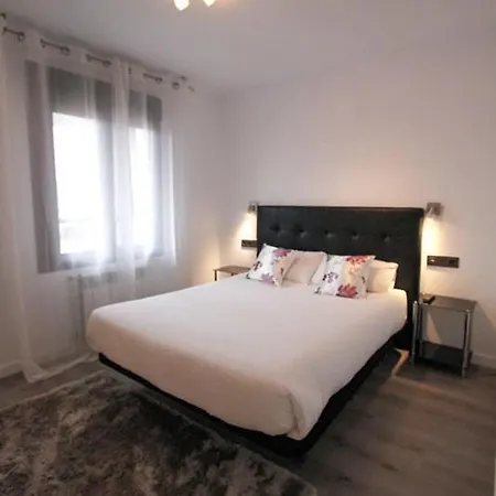 El Picu 7. Apartamentos.