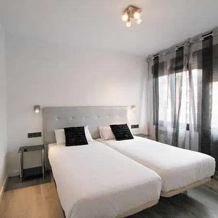 El Picu 7. Apartamentos. Апартаменты Рибадеселья